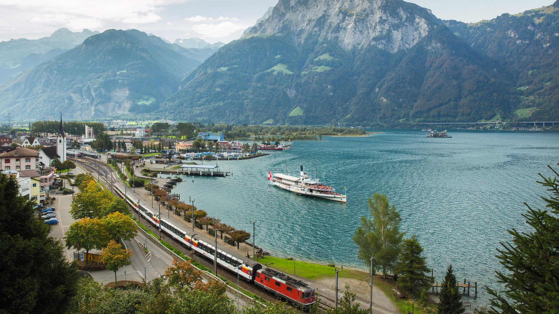  Der Gotthard Panorama Express
